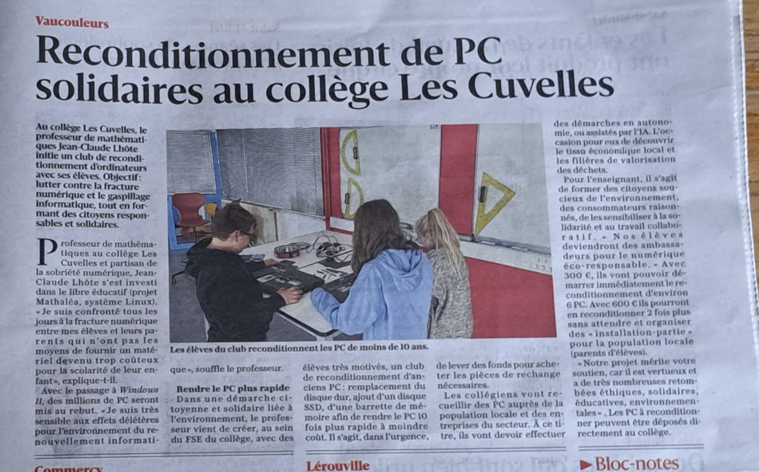 Reconditionnement de PC solidaires au collège Les Cuvelles.